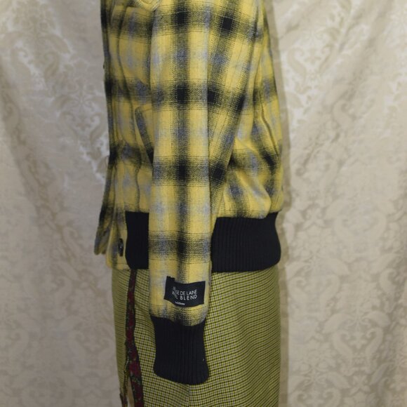 90’s Le Chateau Yellow Plaid Bomber Jacket - Picture 6 of 16
